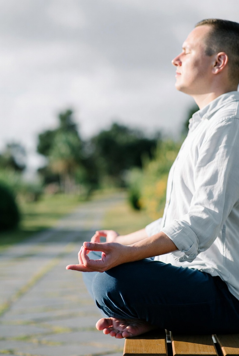 Menemukan Kembali Ritme Tenang di Tengah Dunia yang Selalu Online